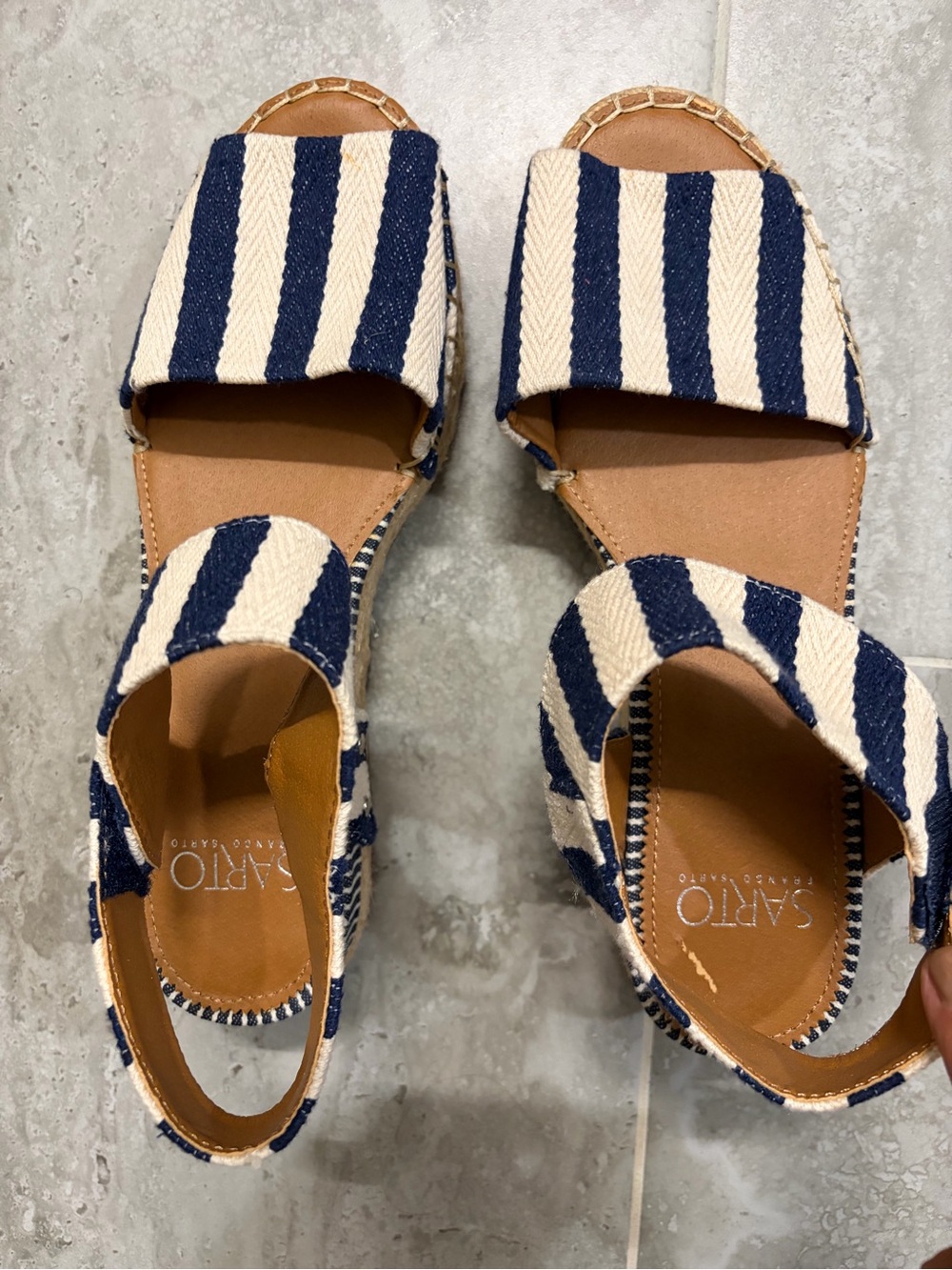 SARTO By Franco Sarto Navy & Cream Striped Sandals (size 9) (39)